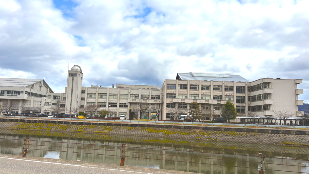 石川県立七尾高等学校